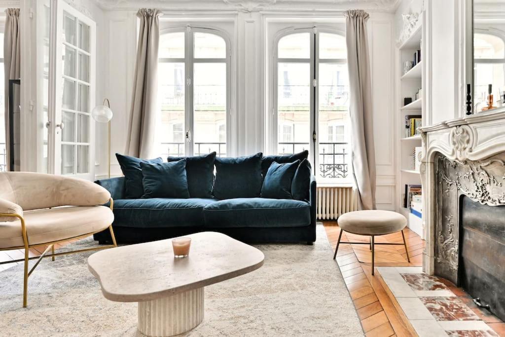 Appartement Haussmannien 17Eme Arrondissement ปารีส ภายนอก รูปภาพ